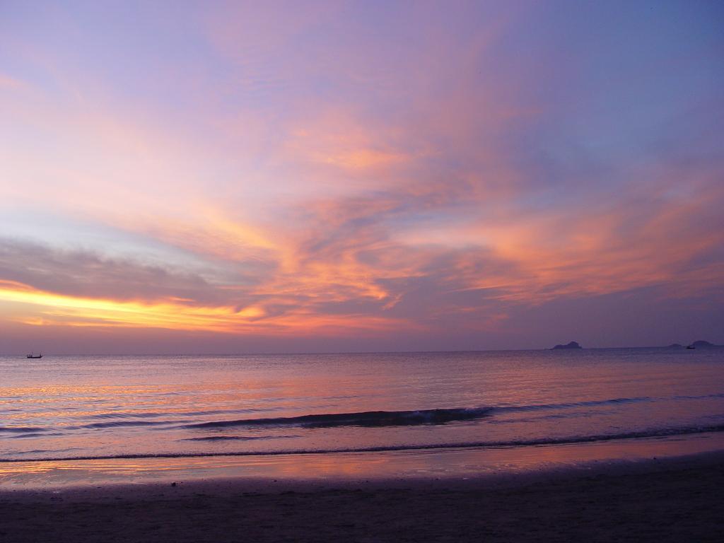 The Bihai Hua Hin Exterior photo